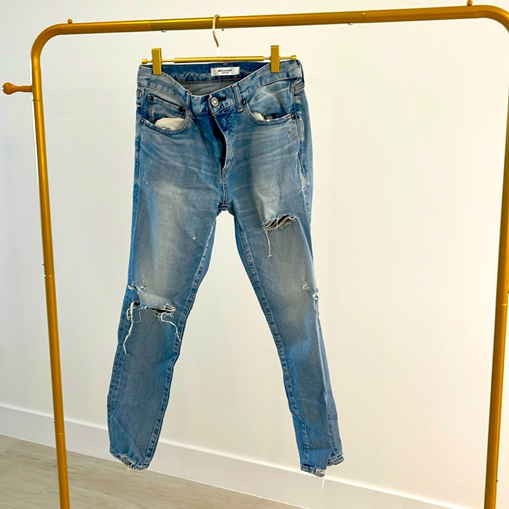Moussy vintage size 26 jeans., distressed.